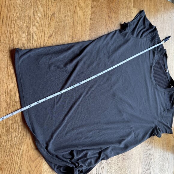 Old Navy Active Tops Bundle Gray Black Size Medium - Picture 12 of 14